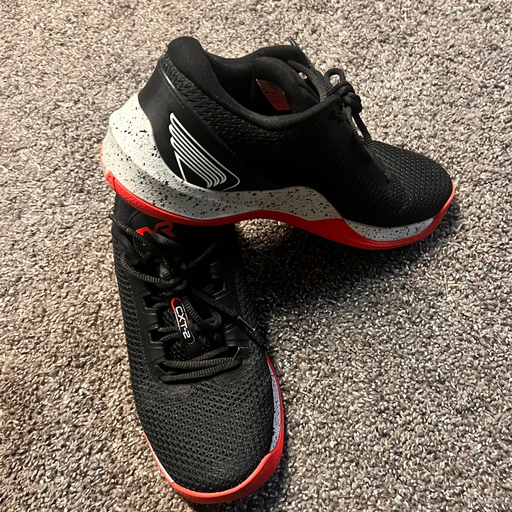 LIKE NEW! TYR CXT-2 Trainers